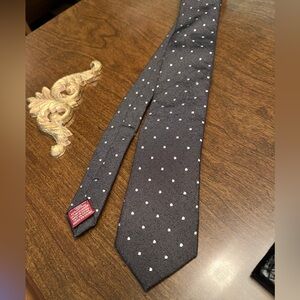 Original Penguin Men’s Grey and White Polkadots Skinny Tie